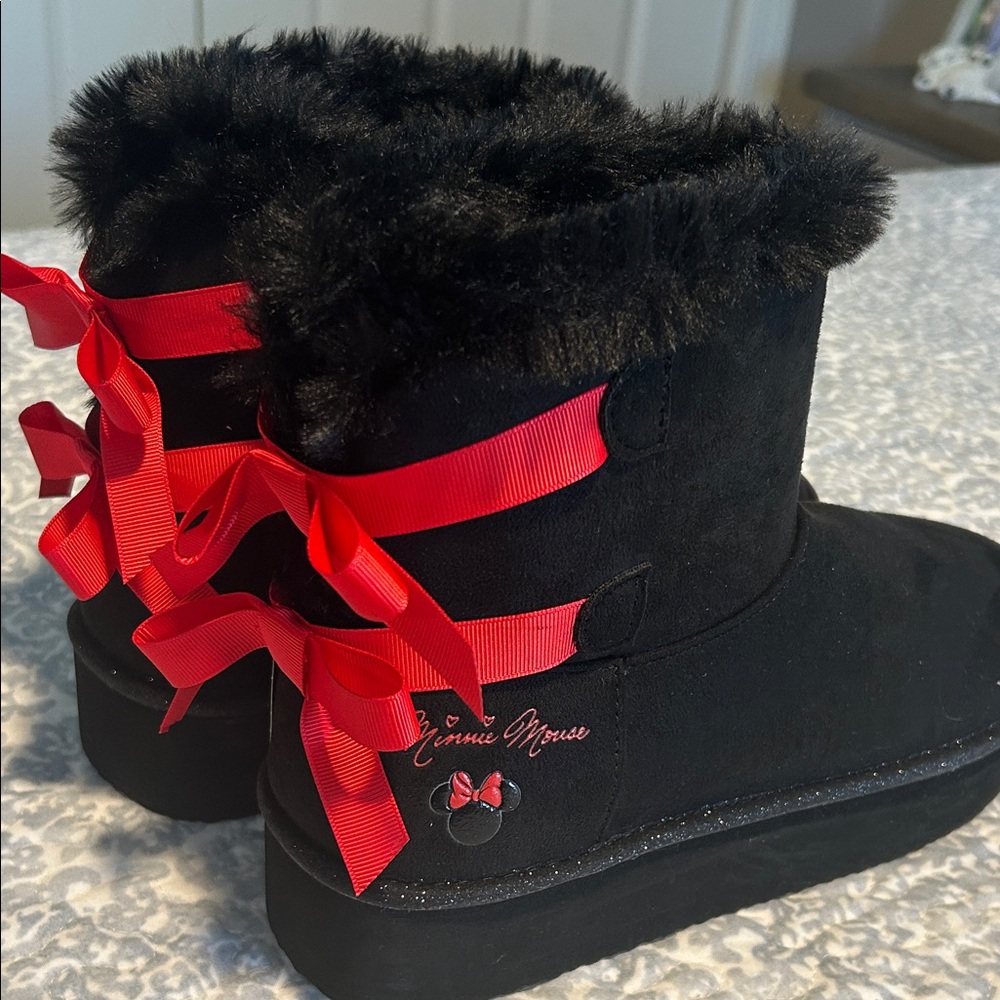 Minnie Mouse Black Boots with Red Bows